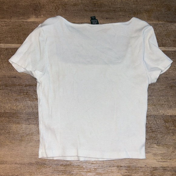 white top - Picture 2 of 2